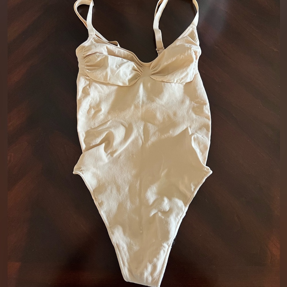 SKIMS thong Bodysuit